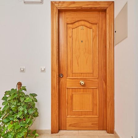 Apartamento Fernandita เนร์คา ภายนอก รูปภาพ