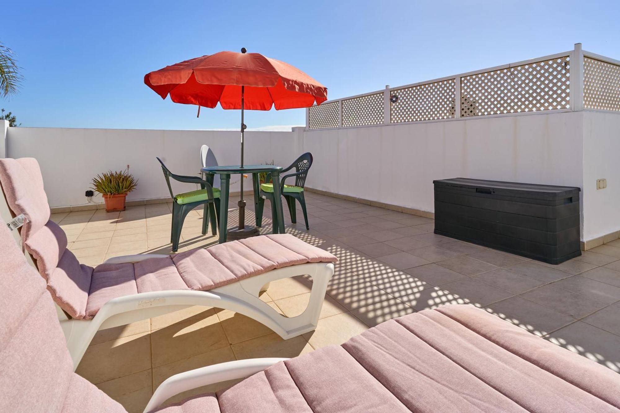 Apartamento Fernandita เนร์คา ภายนอก รูปภาพ